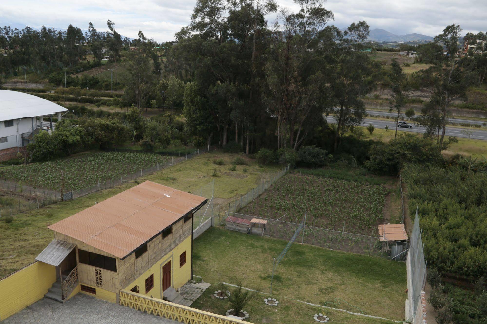 Hotel Residencial El Viajero Tababela Dış mekan fotoğraf